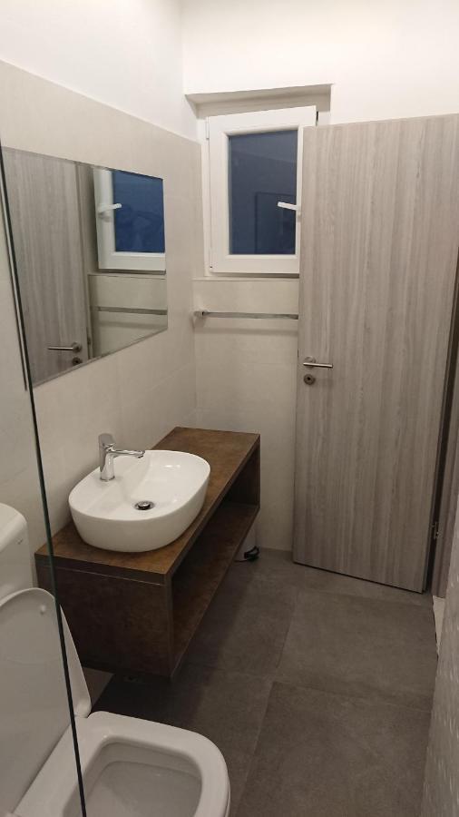 Apartments Dana Омиш Экстерьер фото