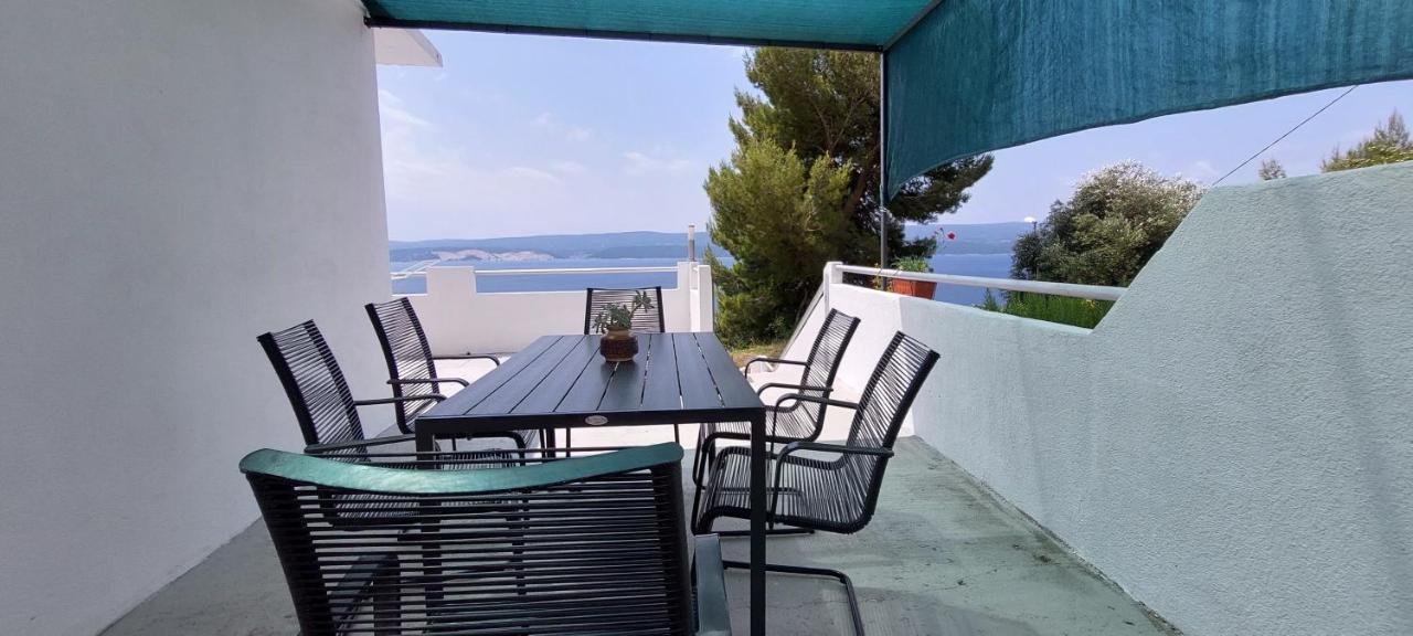Apartments Dana Омиш Экстерьер фото