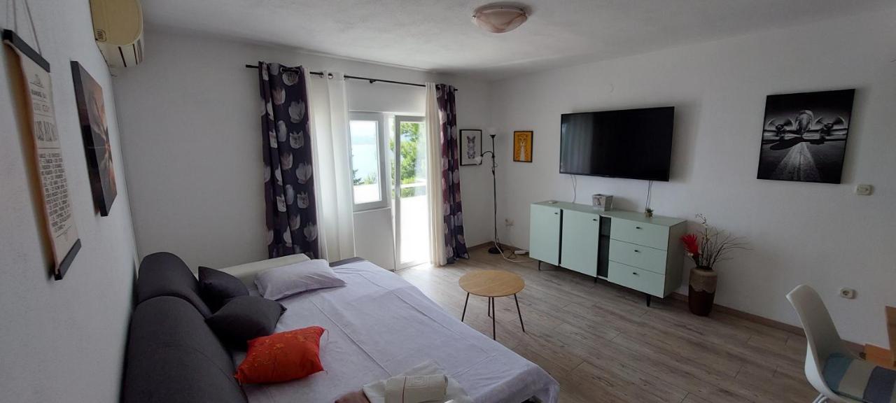 Apartments Dana Омиш Номер фото